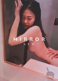 校花女友浴室私拍 满满的回忆
