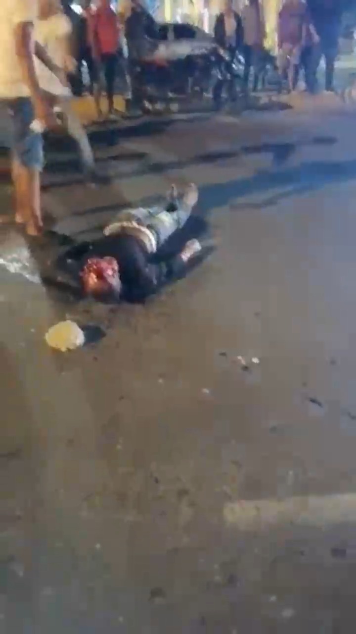 Плакат для 据称SICARIO在哥伦比亚被恶毒的暴徒活活烧死，这个好像我发过视频存太多了