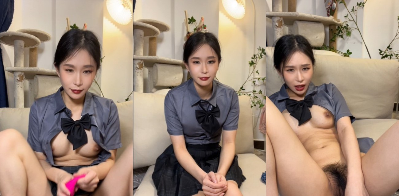 抖音高颜值御姐 宵夜 身着黑色JK制服自慰 圆润美乳勾人魂魄 假屌插逼白浆四溢！