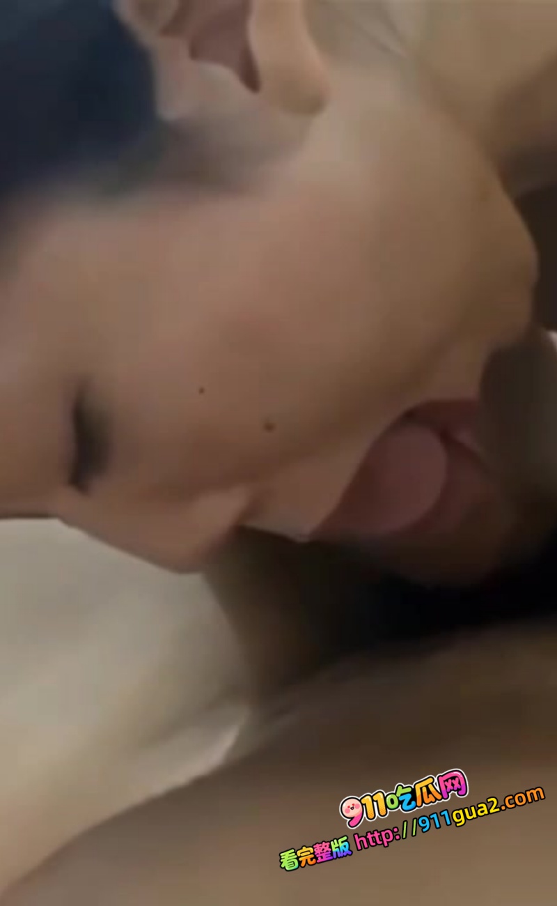 少妇人妻与工友偷情无套爆艹还口爆吞精 4