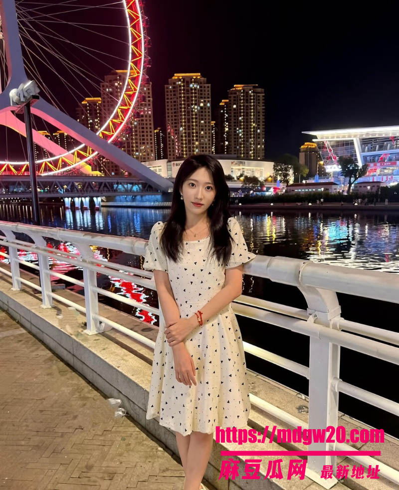 郑州大学文学院反差婊 许安然不雅视频合集流出 清纯女大的淫乱日常