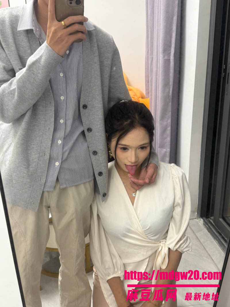深圳中学英语老师吴思晚 绿帽淫妻交换日常 情趣装调教性爱调教视频合集流出
