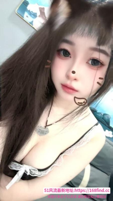肤白貌美性感美胸国宝