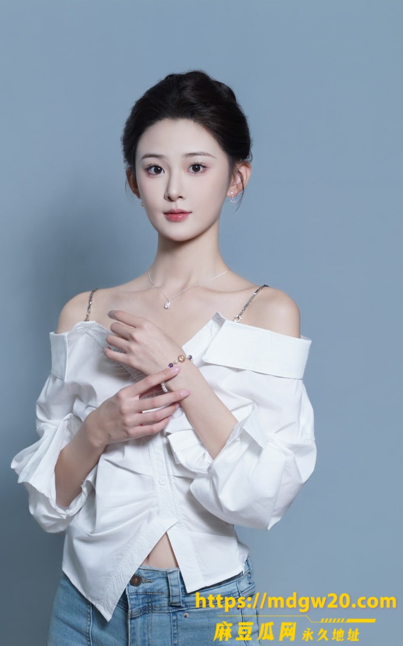 母子乱伦 翘臀巨乳小妈3