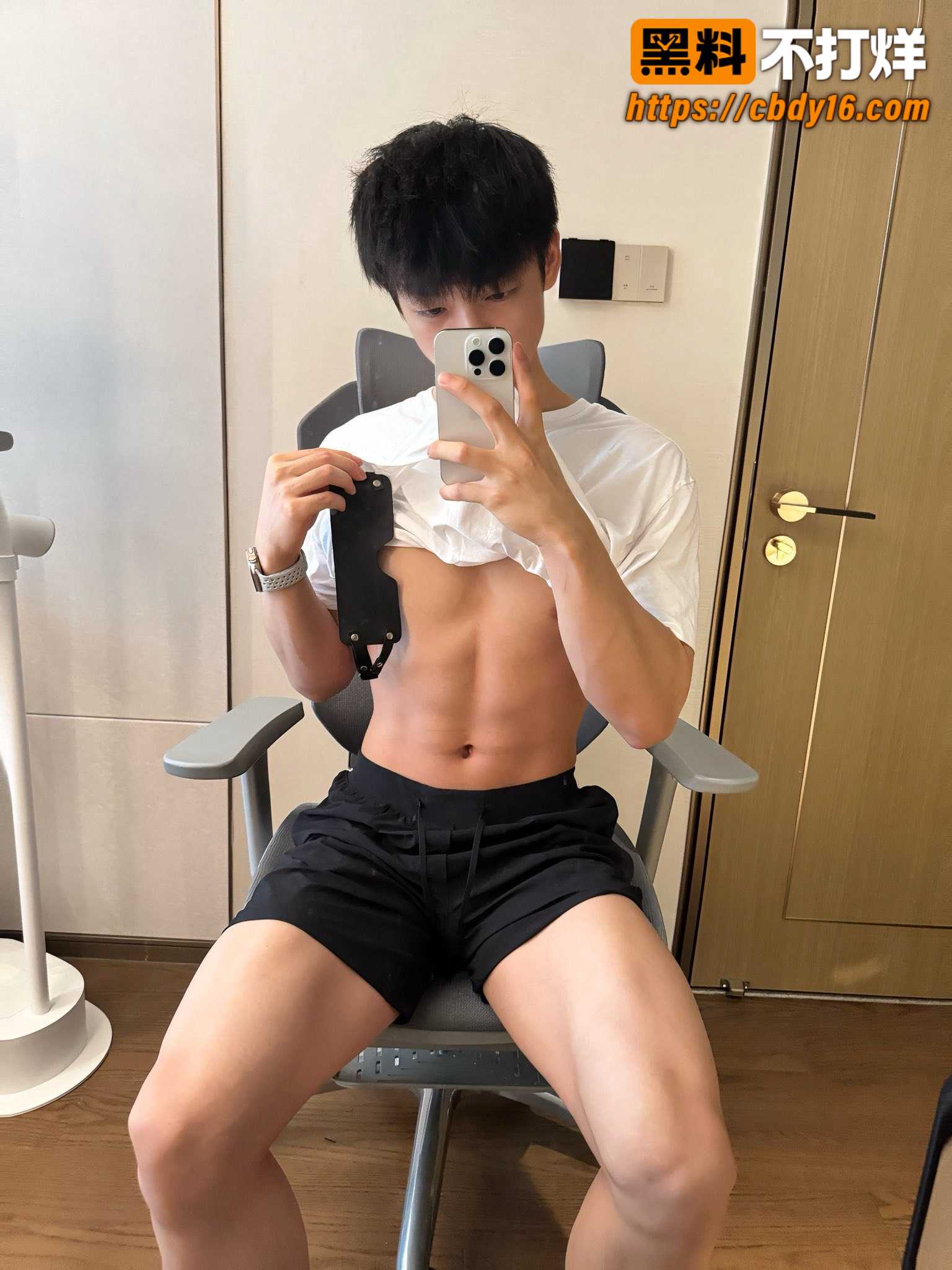 抖音博主阿奇仔打飞机壁纸18