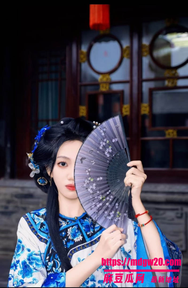 郑州大学文学院反差婊 许安然不雅视频合集流出 清纯女大的淫乱日常