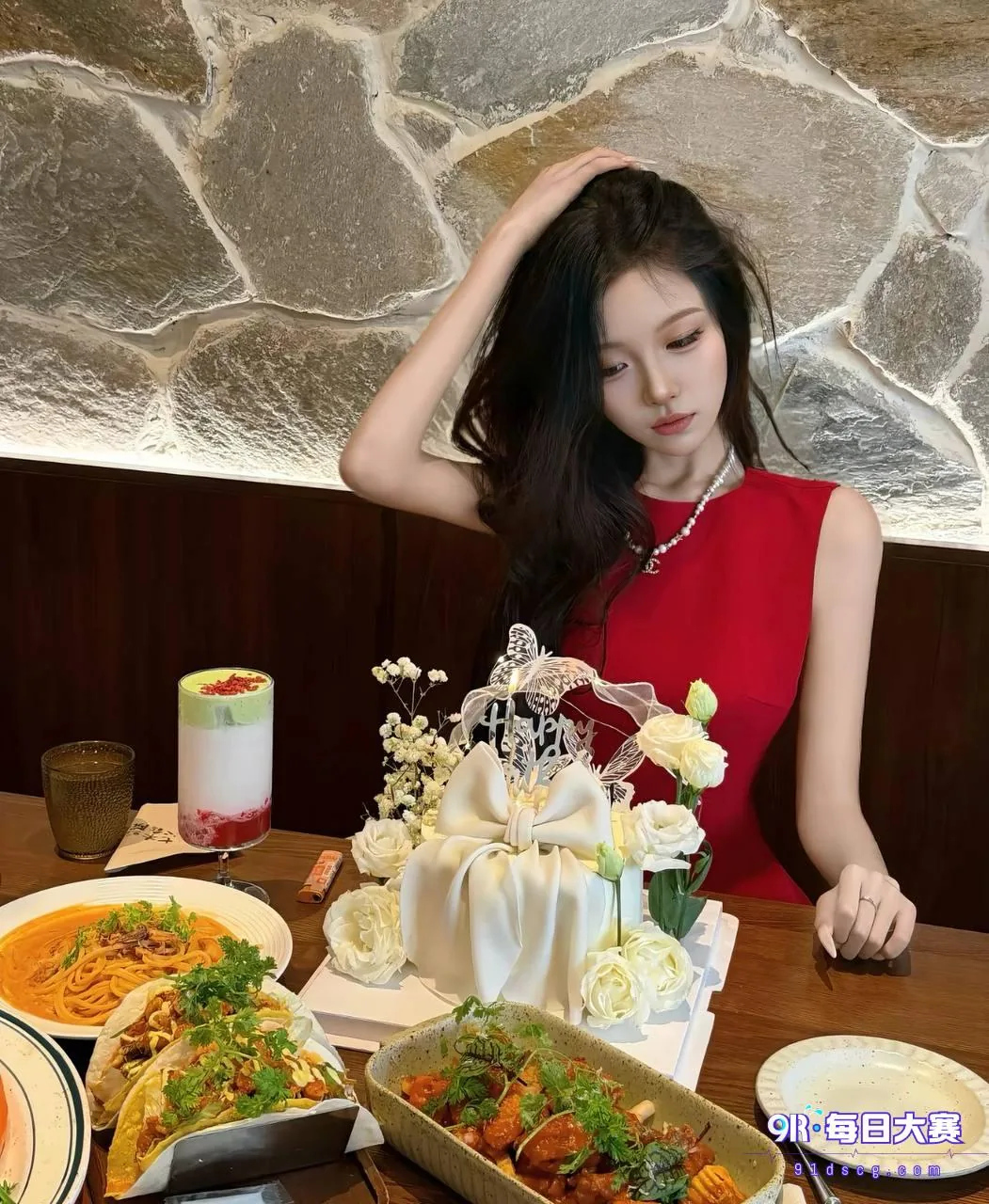 Post content image