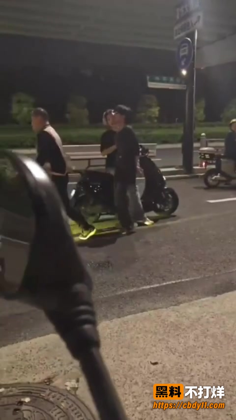 精神小伙2