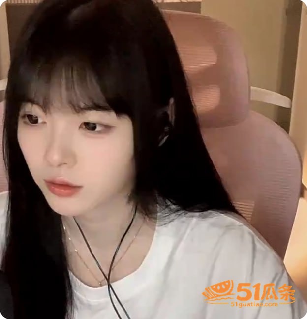 杨幼幼 隐婚装单身 相关图片3
