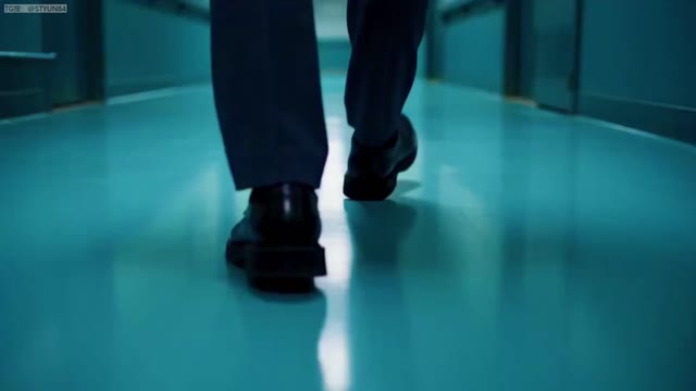 AI成人短剧 精品色医生 第1集 神秘少妇深夜造访私人诊室诱导男医生疯狂调教