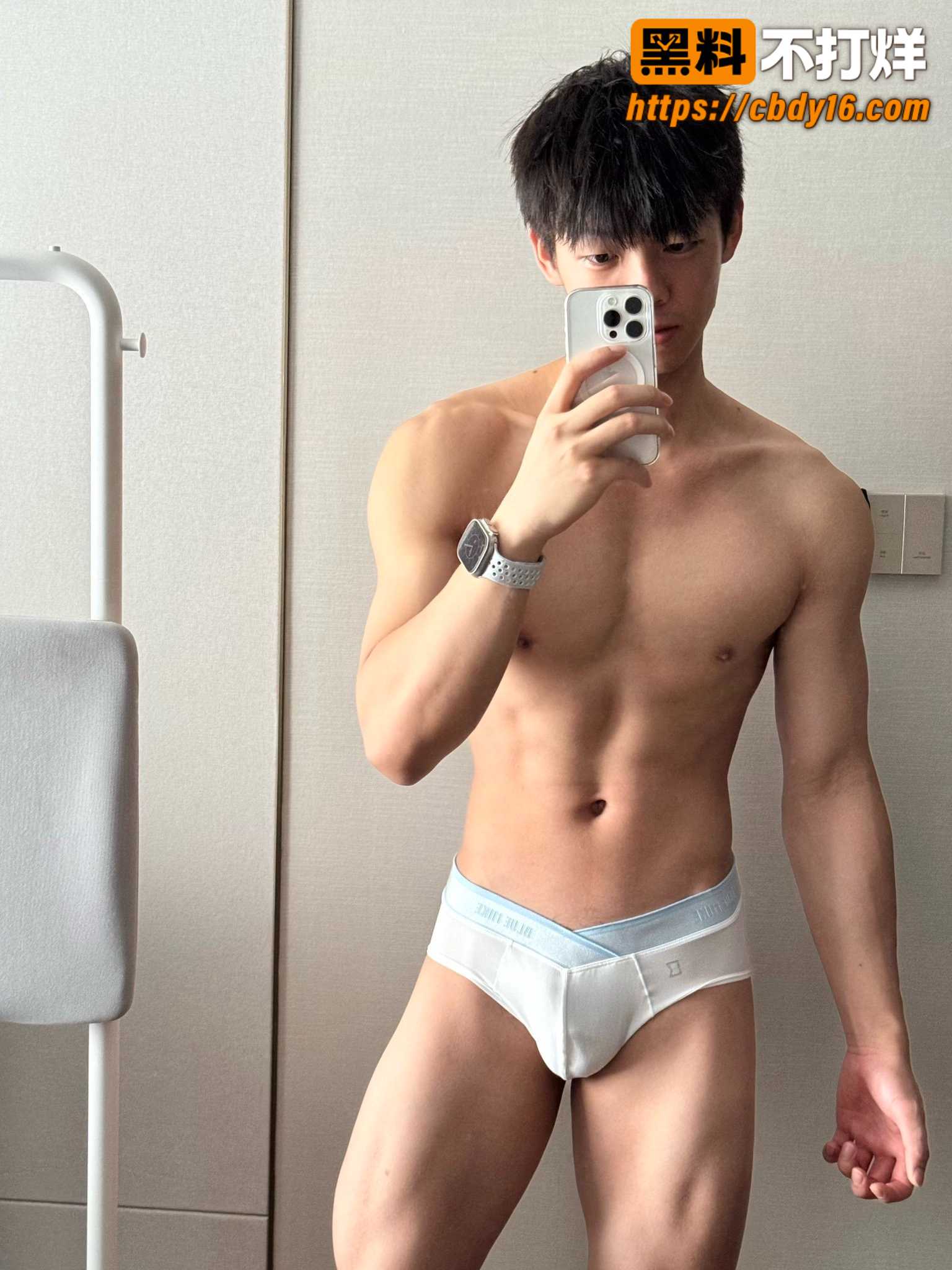 抖音博主阿奇仔打飞机壁纸28