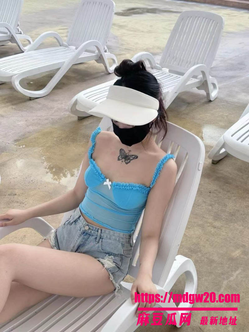 高颜小姐姐赖思予不雅视频合集流出 浴室对镜自拍啪啪 被操时声音好听表情淫荡