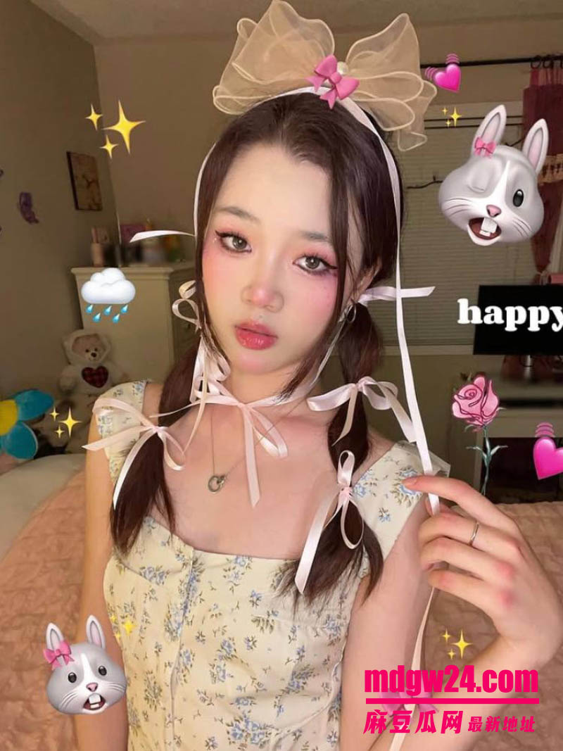 多伦多大学中国留学生 21岁长发大奶美女 妮妮与金主在酒店露脸自拍视频被泄露