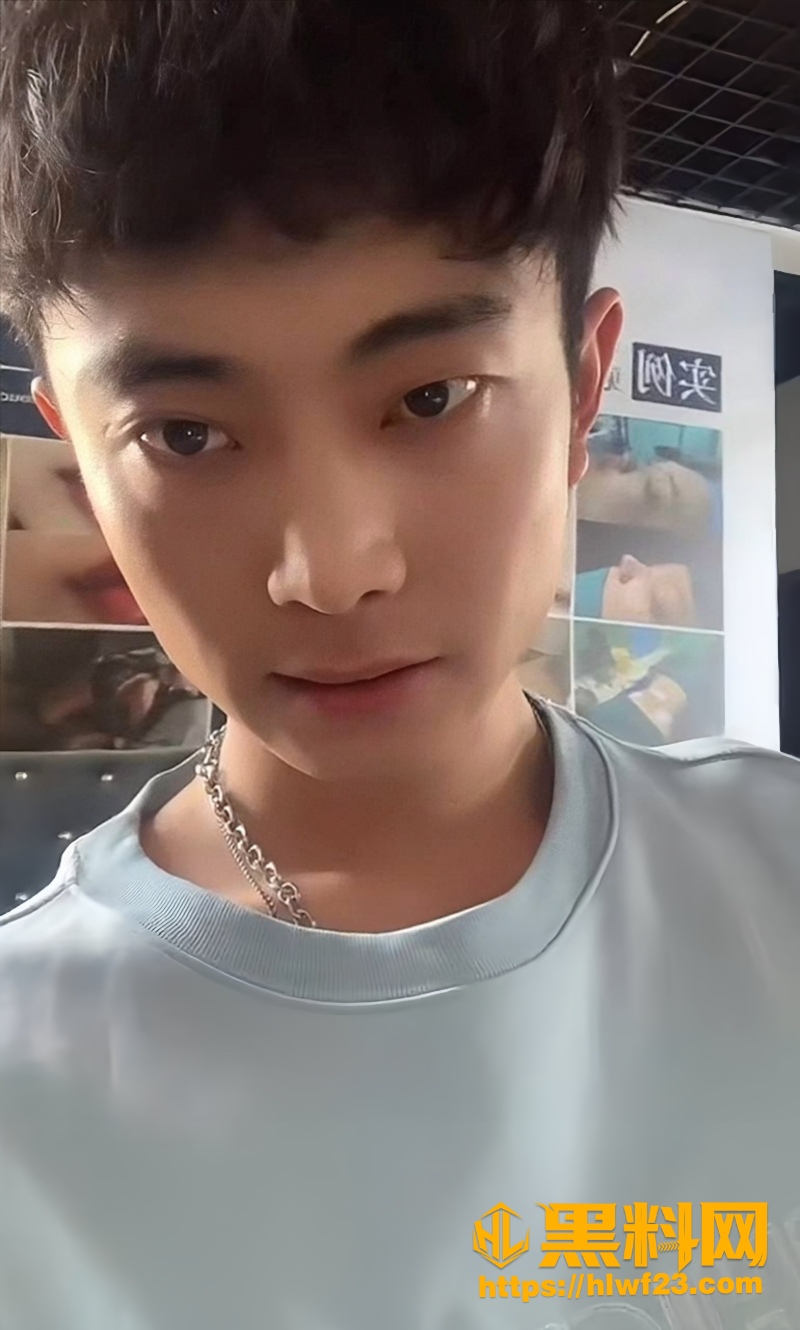 山东张坤与闫姐性爱视频流出 5W800px