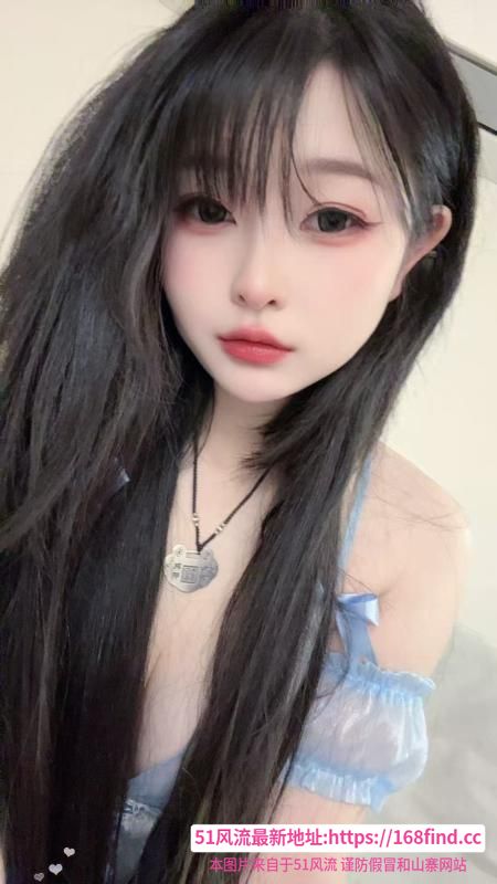 肤白貌美性感美胸国宝
