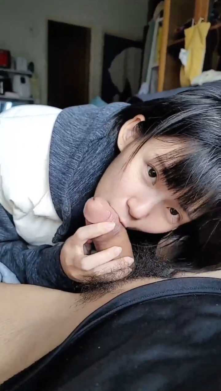 苹果手机搞定的清纯学生