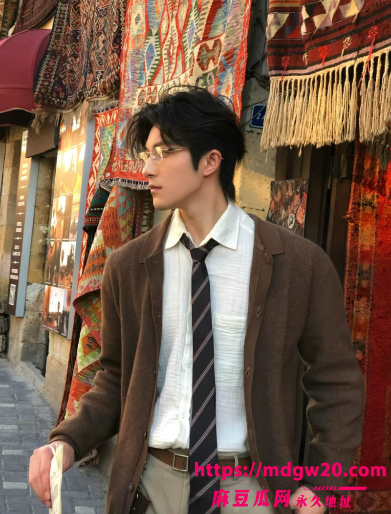 短剧演员杜奕柯被前女友实名曝光恋爱期间出轨家暴 事后直播洗白倒打一耙