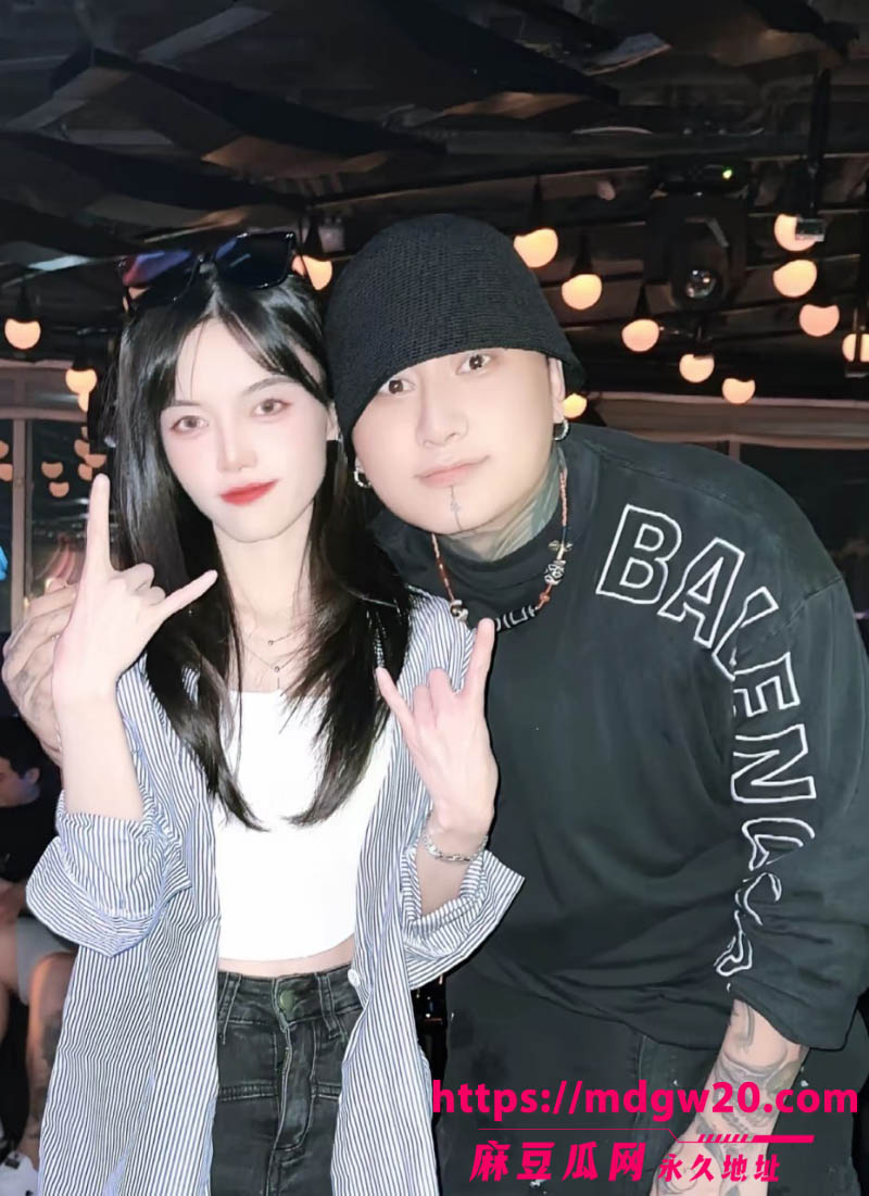 抖音千万粉网红方丈 姜玉铬直播自曝婚内多次出轨翻车 出轨对象不止一两人 拒绝复婚喊还没玩够