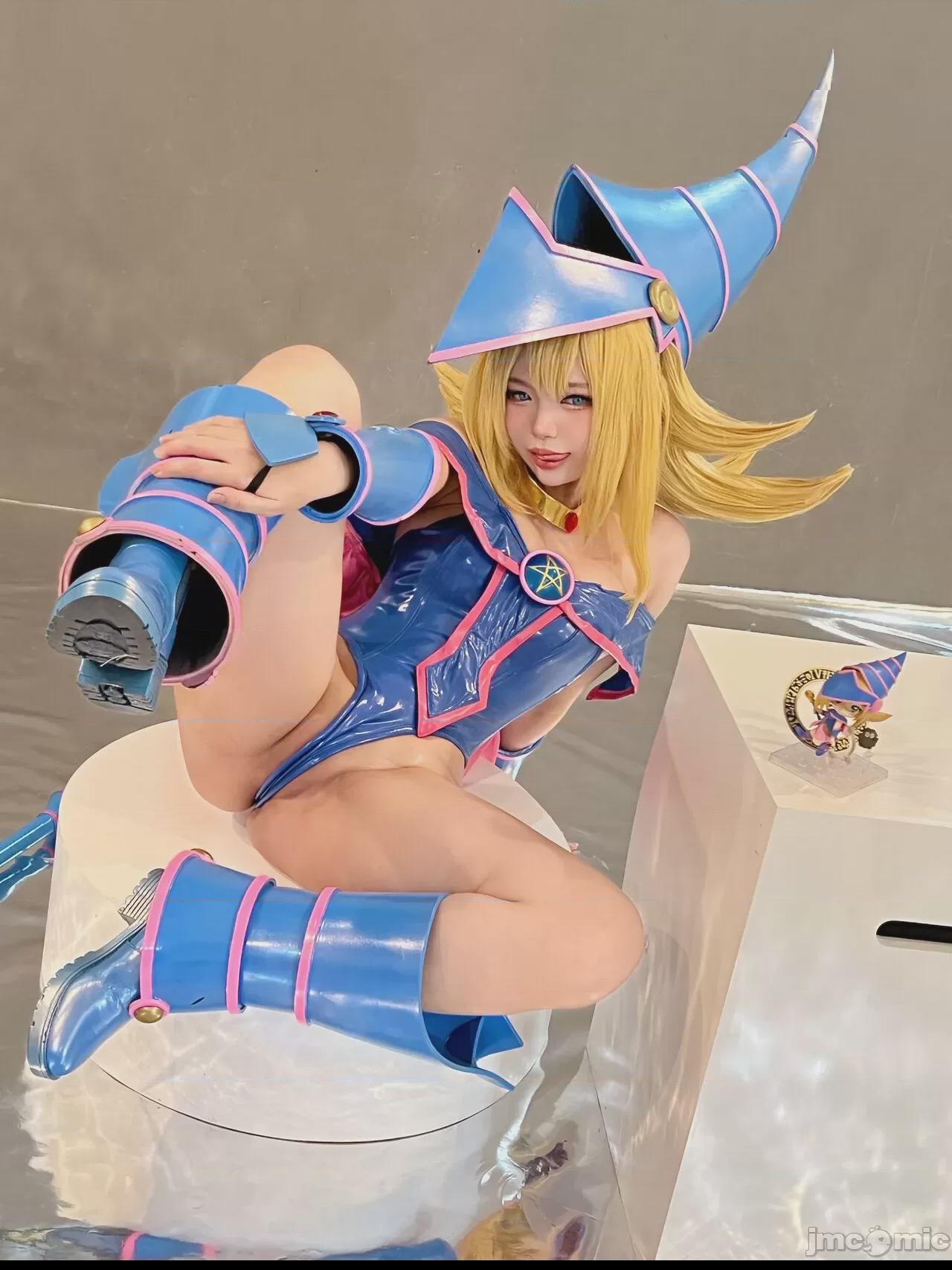 ZinieQ - Dark Magician Girl (Yu Gi Oh) 第1话, страница 35