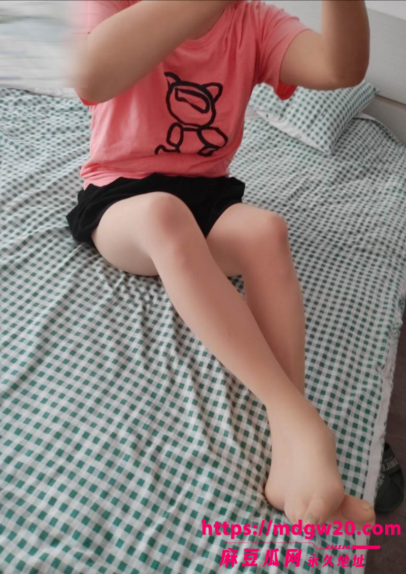 海角乱伦博主 月半爱女马原创 妈妈穿着肉丝在家 被我疯狂浇灌丰满的多汁肥鲍