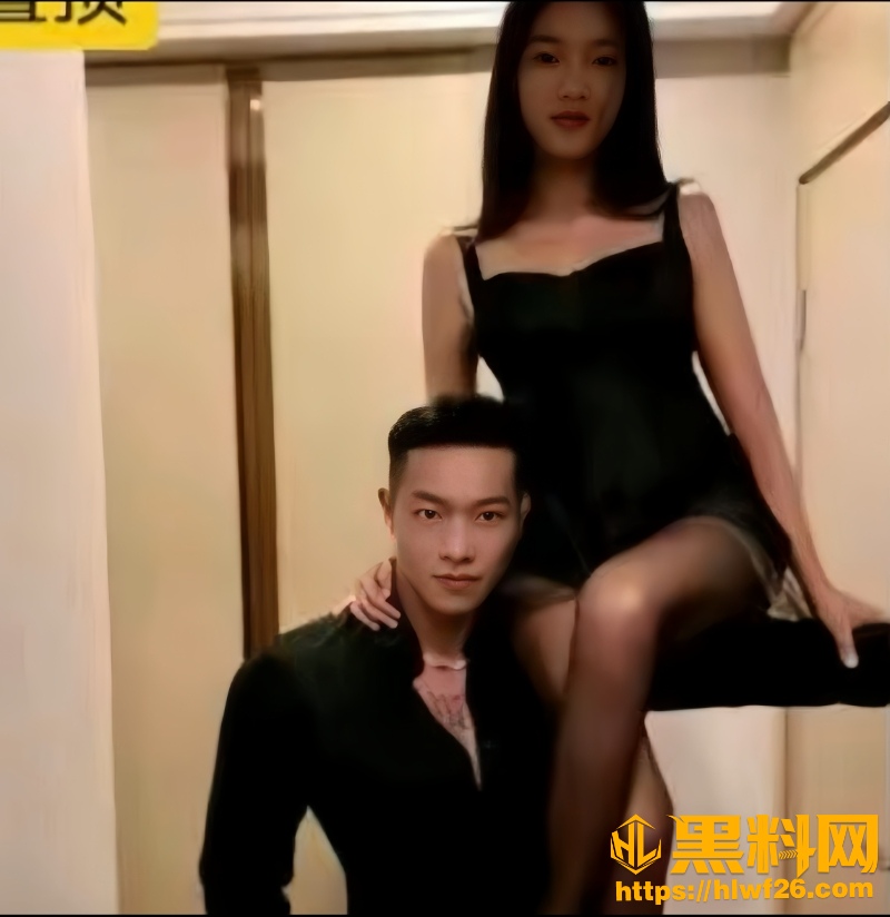 男网红陈杨性爱视频流出15W800px