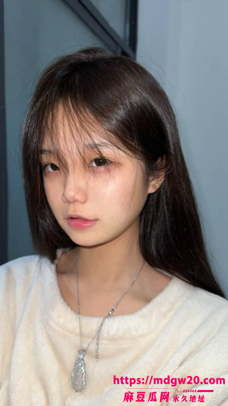 抖音58万粉清纯网红藤藤菜 账号突然被封禁 疑似私拍福利视频外流