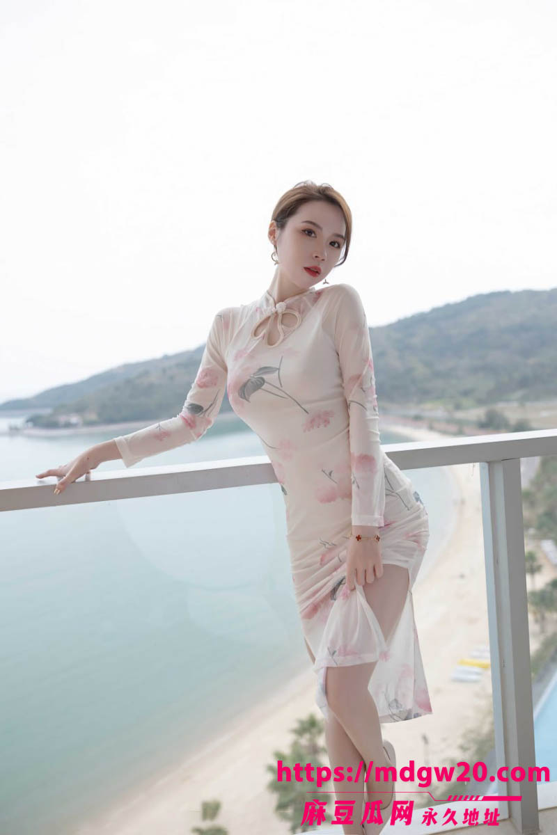 秀人网模特梦心玥私人定制写真福利 御姐风大尺度漏点付费套图流出