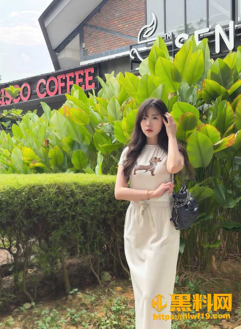 杨丽颖紫色蕾丝情趣内衣4