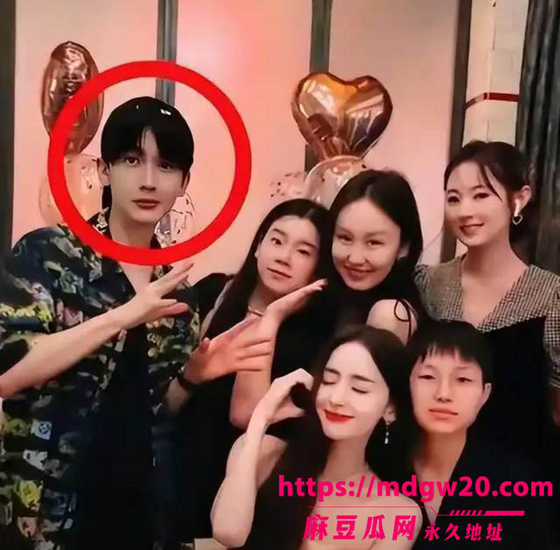 古力娜扎前经纪人李登科 直播自曝被潜规则 背刺娜扎陪睡富姐引热议